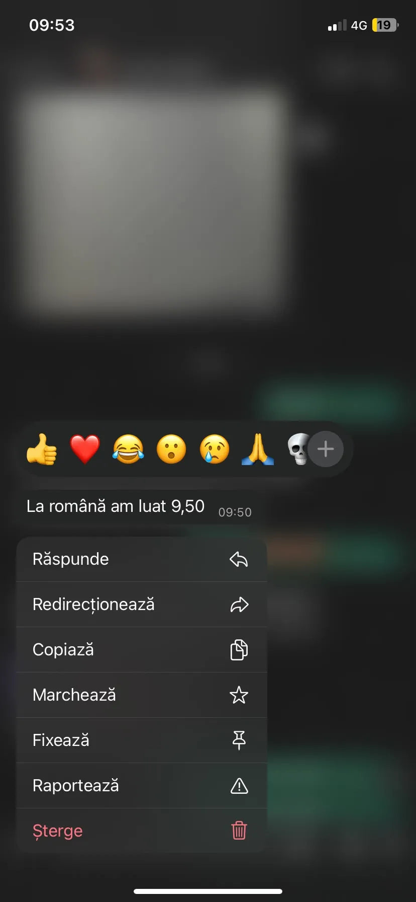 Recenzie WhatsApp de la elev