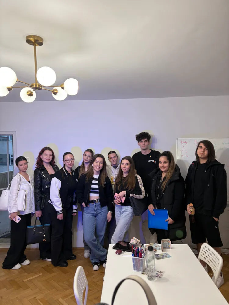 Elev LearnUp — lifestyle