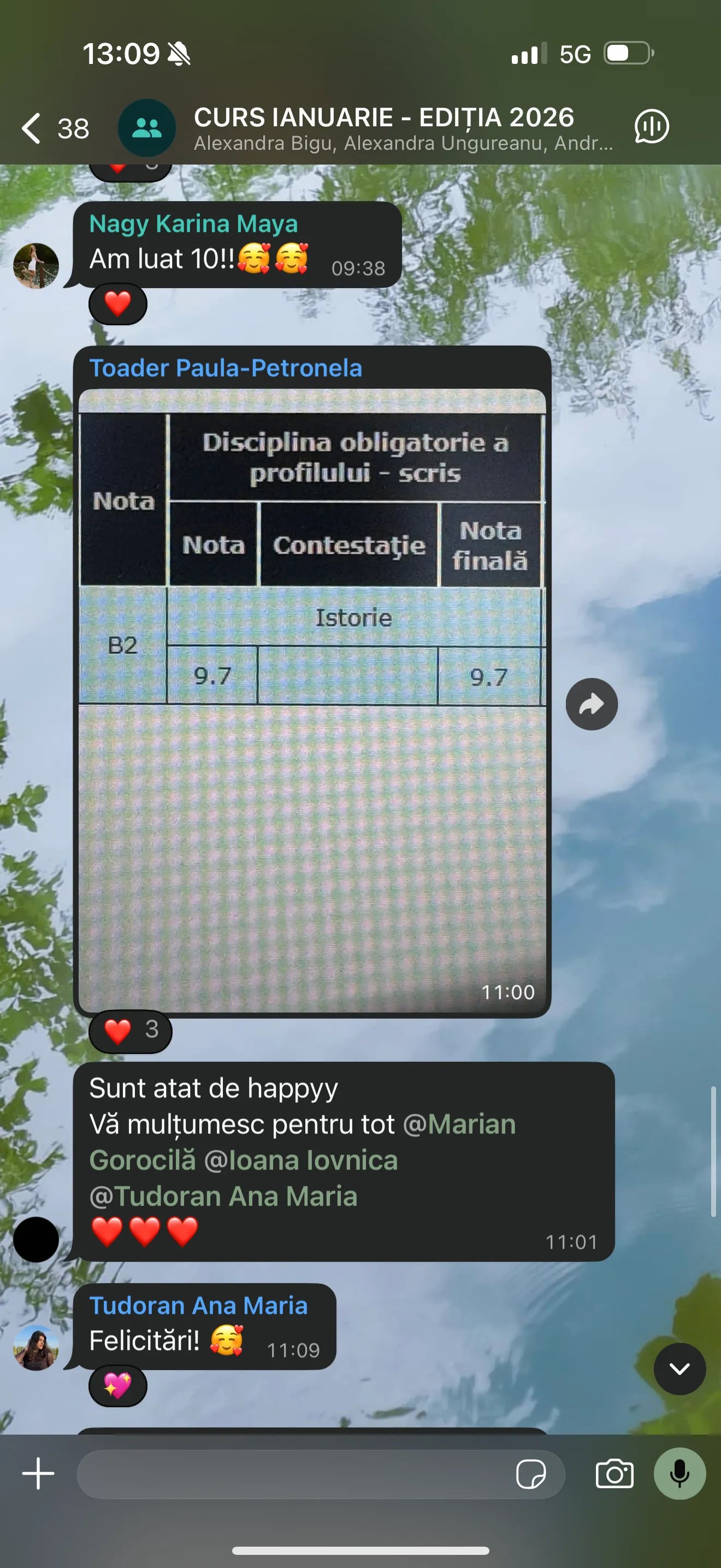 Recenzie WhatsApp de la elev