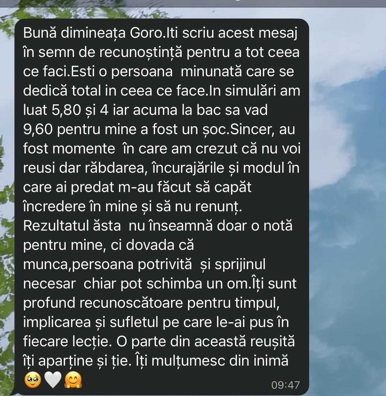 Recenzie WhatsApp de la elev